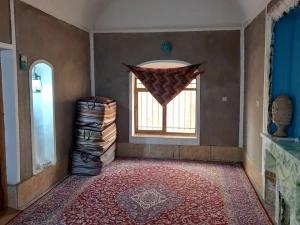 اقامتگاه بوم گردی آبشکوه خور بیابانک اقامتگاه بوم گردی آبشکوه خور بیابانک