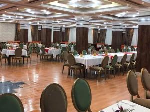 رستوران هتل پارسیان بم رستوران هتل پارسیان بم