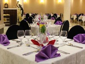 رستوران هتل منجی مشهد رستوران هتل منجی مشهد