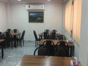 رستوران هتل دانش تهران رستوران هتل دانش تهران