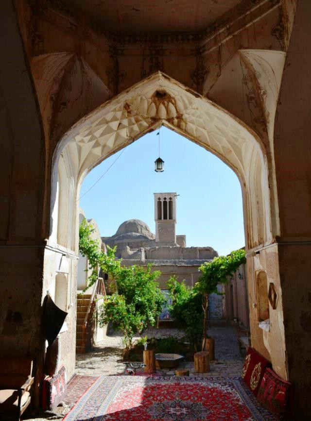 اقامتگاه بوم گردی ابو منصور ریابی گناباد