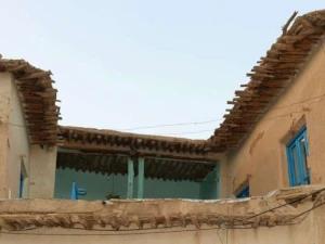 اقامتگاه بوم گردی آرتین دینور صحنه اقامتگاه بوم گردی آرتین دینور صحنه