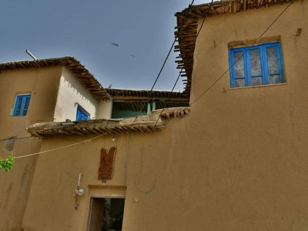 اقامتگاه بوم گردی آرتین دینور صحنه اقامتگاه بوم گردی آرتین دینور صحنه