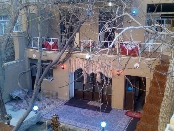 اقامتگاه بوم گردی سرای بهشت بافق یزد اقامتگاه بوم گردی سرای بهشت بافق یزد