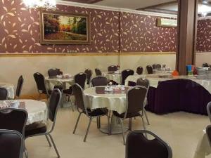 رستوران هتل پر ستاره مشهد رستوران هتل پر ستاره مشهد