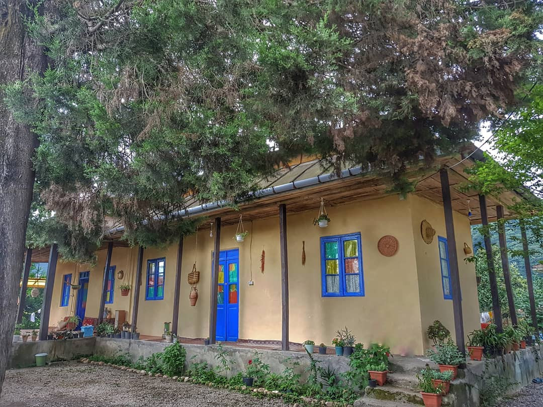 اقامتگاه بوم گردی خان سره شیرگاه