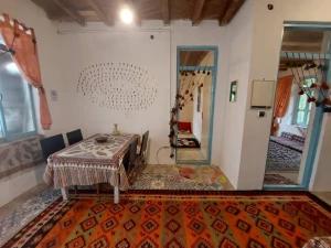 خانه سرسبز دیلانشین پل سفید خانه سرسبز دیلانشین پل سفید