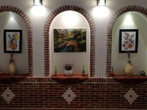 بوم گردی کاروانسرا شمسی اشکذر یزد بوم گردی کاروانسرا شمسی اشکذر یزد