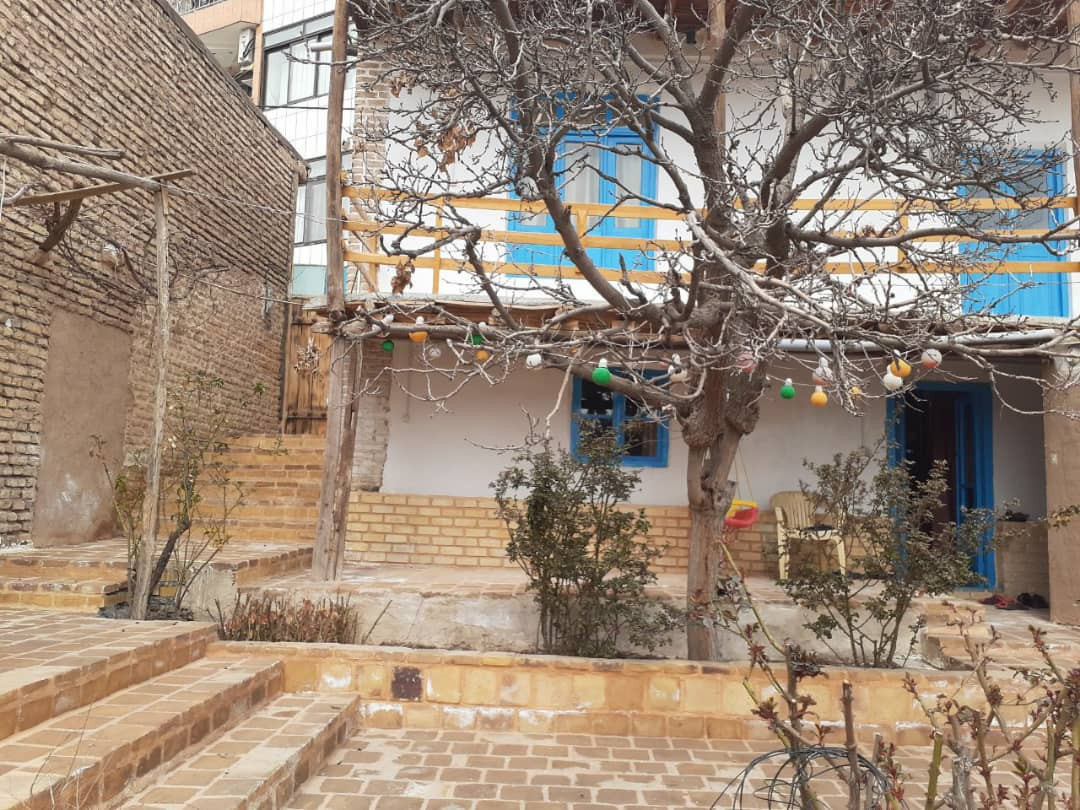 اقامتگاه بوم گردی عقیق طرقبه