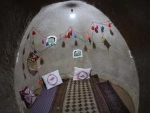 اقامتگاه بوم گردی رادک چناران اقامتگاه بوم گردی رادک چناران