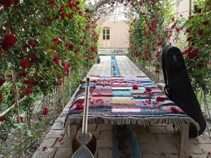 اقامتگاه بوم گردی غلامحسین خان بردسکن اقامتگاه بوم گردی غلامحسین خان بردسکن