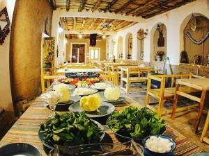 اقامتگاه بوم گردی رادک چناران اقامتگاه بوم گردی رادک چناران