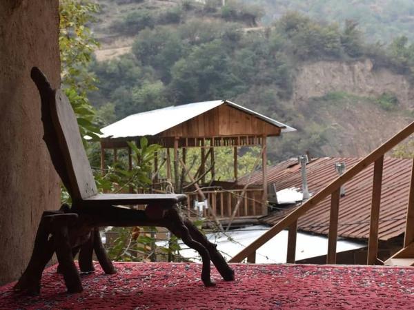 اقامتگاه بوم گردی دادا و دده علی آباد اقامتگاه بوم گردی دادا و دده علی آباد