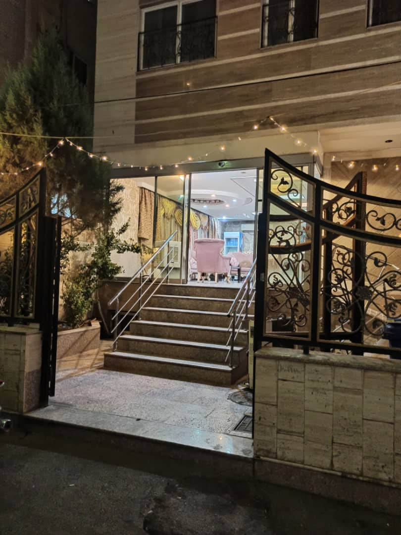 هتل آپارتمان ققنوس مشهد