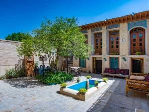 اقامتگاه سنتی پیرسوک شیراز اقامتگاه سنتی پیرسوک شیراز