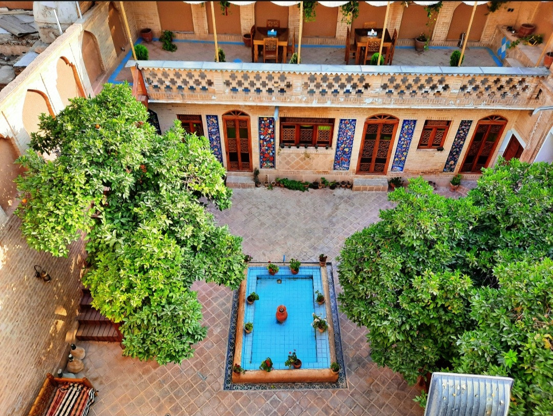 اقامتگاه سنتی آبان شیراز