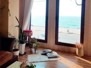 سوئیت ساحلی شیخیانی بوشهر  سوئیت ساحلی شیخیانی بوشهر