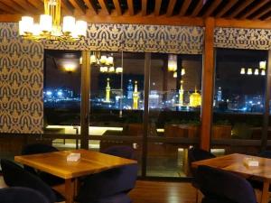 روف گاردن هتل قصر الضیافه قدس رکسان مشهد روف گاردن هتل قصر الضیافه قدس رکسان مشهد