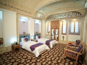 هتل باغ مشیر الممالک یزد