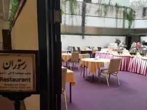 رستوران هتل ورزش تهران رستوران هتل ورزش تهران