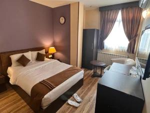 هتل پارک پلازا حجاب سابق تهران هتل پارک پلازا حجاب سابق تهران