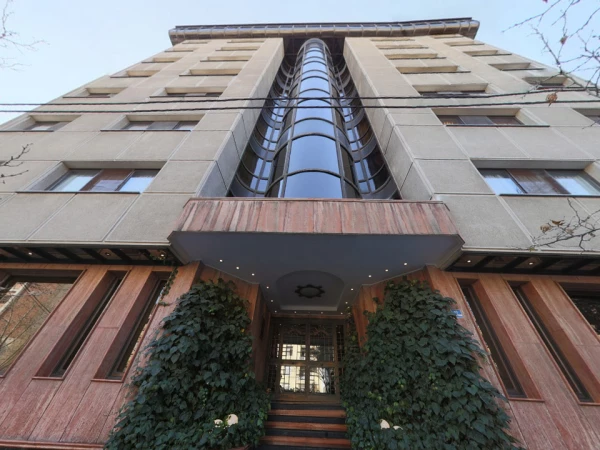 نمای بیرونی  هتل آپارتمان ملل تهران