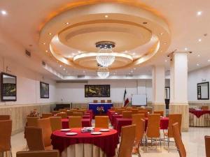 رستوران هتل مهرگان تهران رستوران هتل مهرگان تهران