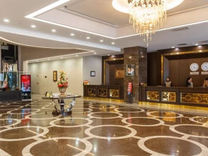 لابی  هتل لاله پارک تبریز