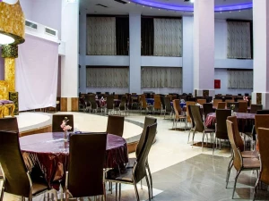 رستوران  هتل پارادایس کلیبر