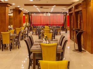 رستوران  هتل آپارتمان جهان نما شیراز