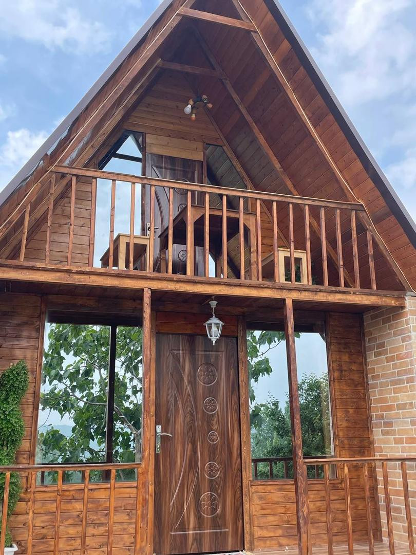 کلبه جنگلی برکه شیرگاه