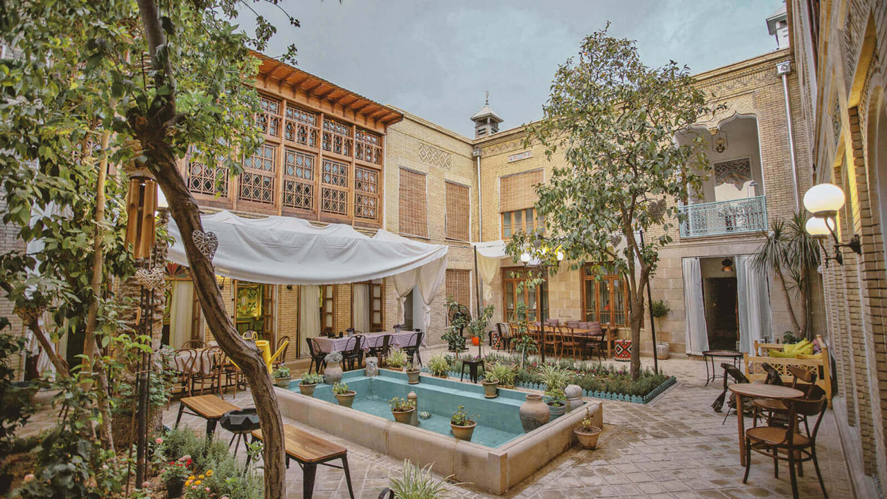 بوتیک هتل درب شازده شیراز