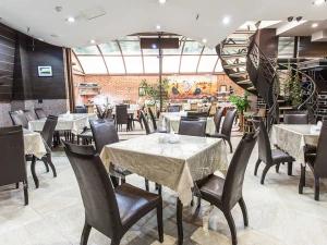 رستوران هتل پارت اصفهان رستوران هتل پارت اصفهان