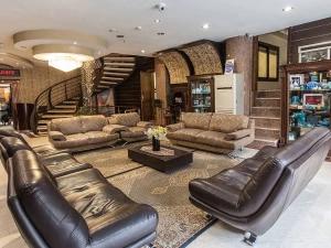 لابی هتل پارت اصفهان لابی هتل پارت اصفهان