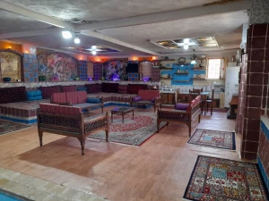 باغ بادوم سنتی استخردار بومهن باغ بادوم سنتی استخردار بومهن