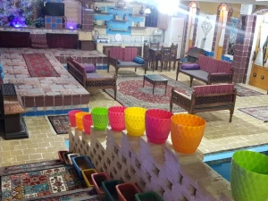 باغ بادوم سنتی استخردار بومهن باغ بادوم سنتی استخردار بومهن