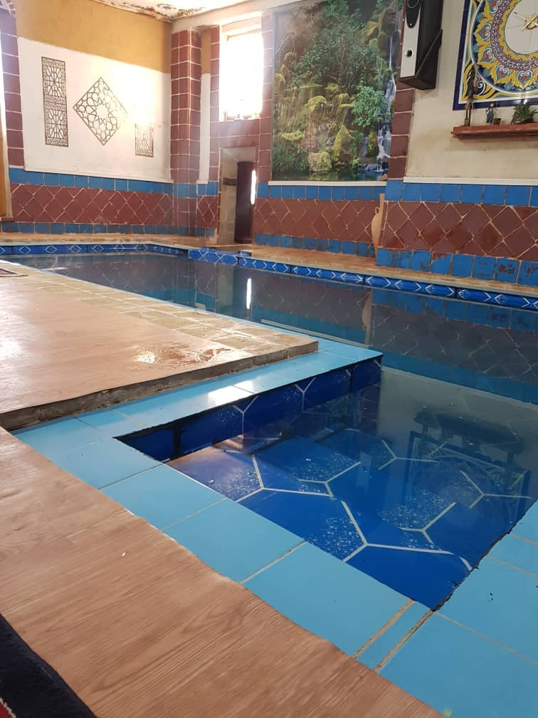 باغ بادوم سنتی استخردار بومهن