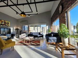 ویلا لوکس مدرن استخردار سهیلیه ویلا لوکس مدرن استخردار سهیلیه