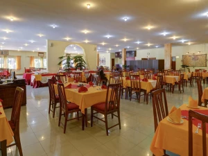 رستوران  هتل جهانگردی شیراز