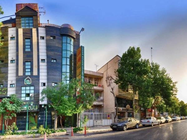 نمای بیرونی هتل آپارتمان خانه سبز شیراز نمای بیرونی هتل آپارتمان خانه سبز شیراز