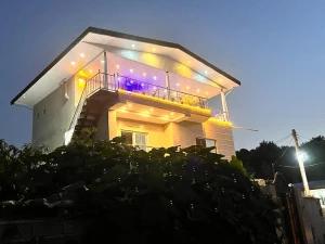 ویلا آپارتمان جنگلی بارانا شیرگاه ویلا آپارتمان جنگلی بارانا شیرگاه