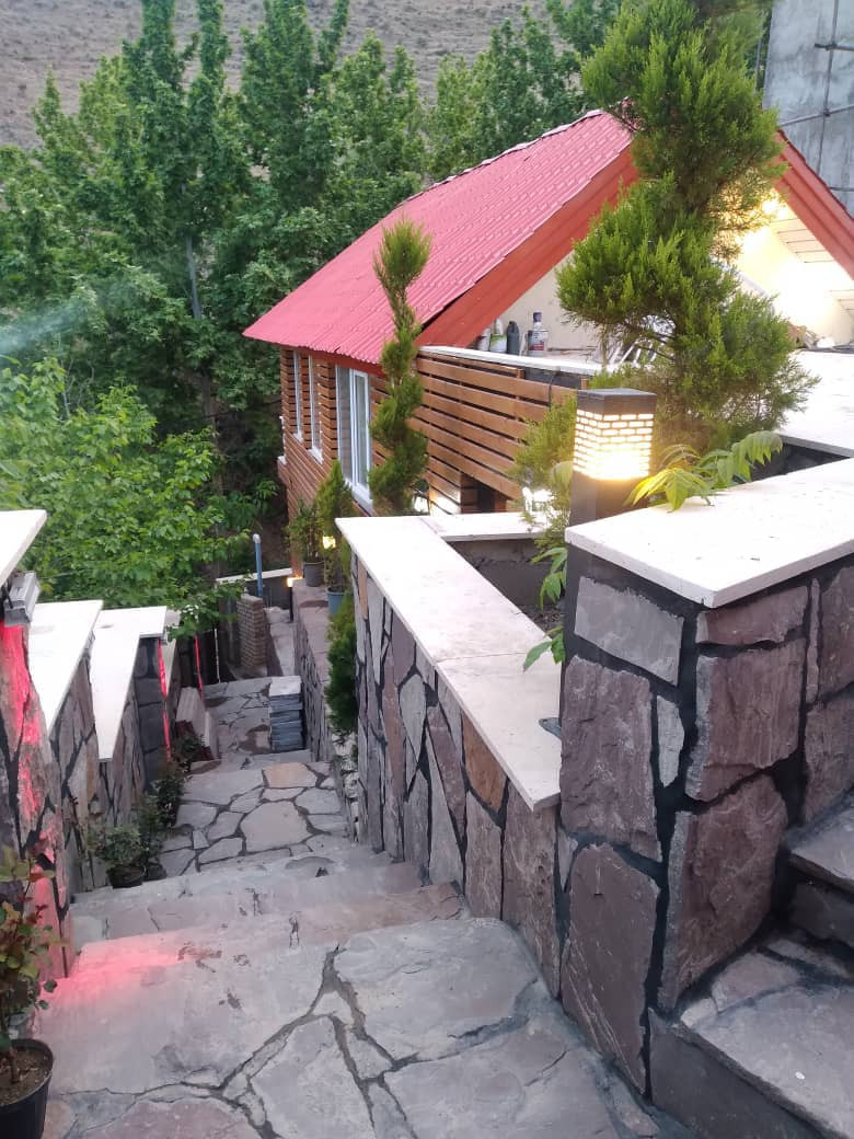 ویلا استخردار جنگلی کارن کردان