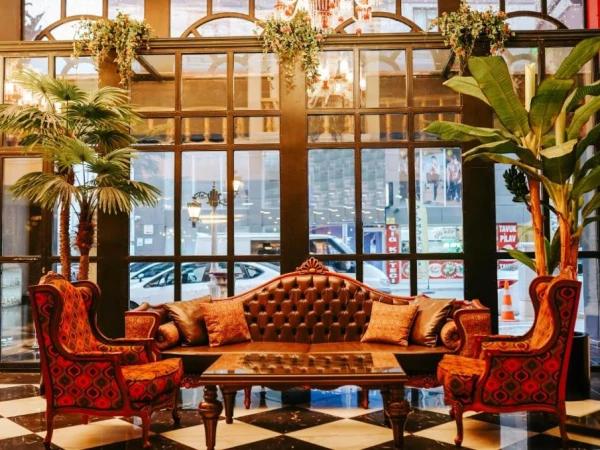 هتل ریفرم وان هتل ریفرم وان