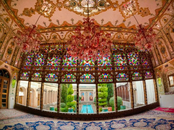 اقامتگاه سنتی خانه معتمدی اصفهان