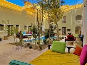 هتل سنتی کوروش یزد هتل سنتی کوروش یزد