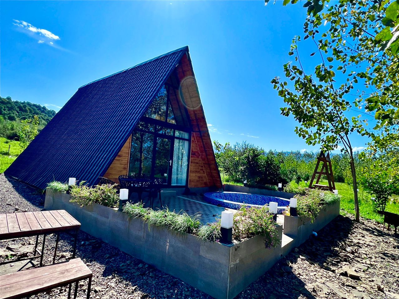 کلبه سوئیسی دو خوابه فرجام 1 شفت