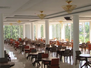 رستوران  هتل نارنج متین چابکسر