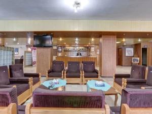 لابی هتل جهانگردی نمونه انزلی لابی هتل جهانگردی نمونه انزلی