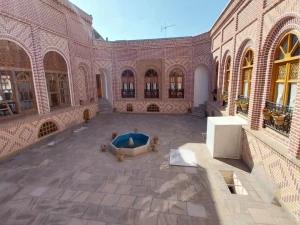 عمارت میرزا مهدی فراش باشی سرخه ای تبریز عمارت میرزا مهدی فراش باشی سرخه ای تبریز