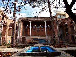 اقامتگاه سنتی عمارت بهروزی قزوین اقامتگاه سنتی عمارت بهروزی قزوین